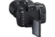 La nueva cámara SLR digital Nikon D5000 de 12.3 megapíxel, vídeo 720p y pantalla que gira