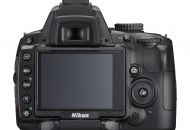 La nueva cámara SLR digital Nikon D5000 de 12.3 megapíxel, vídeo 720p y pantalla que gira